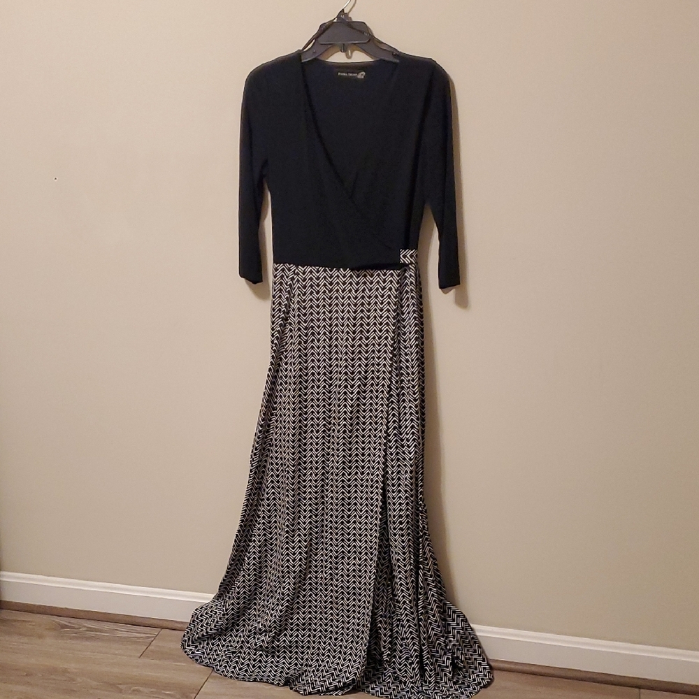 Elegant Navy and White Skirt by Ivanka Trump